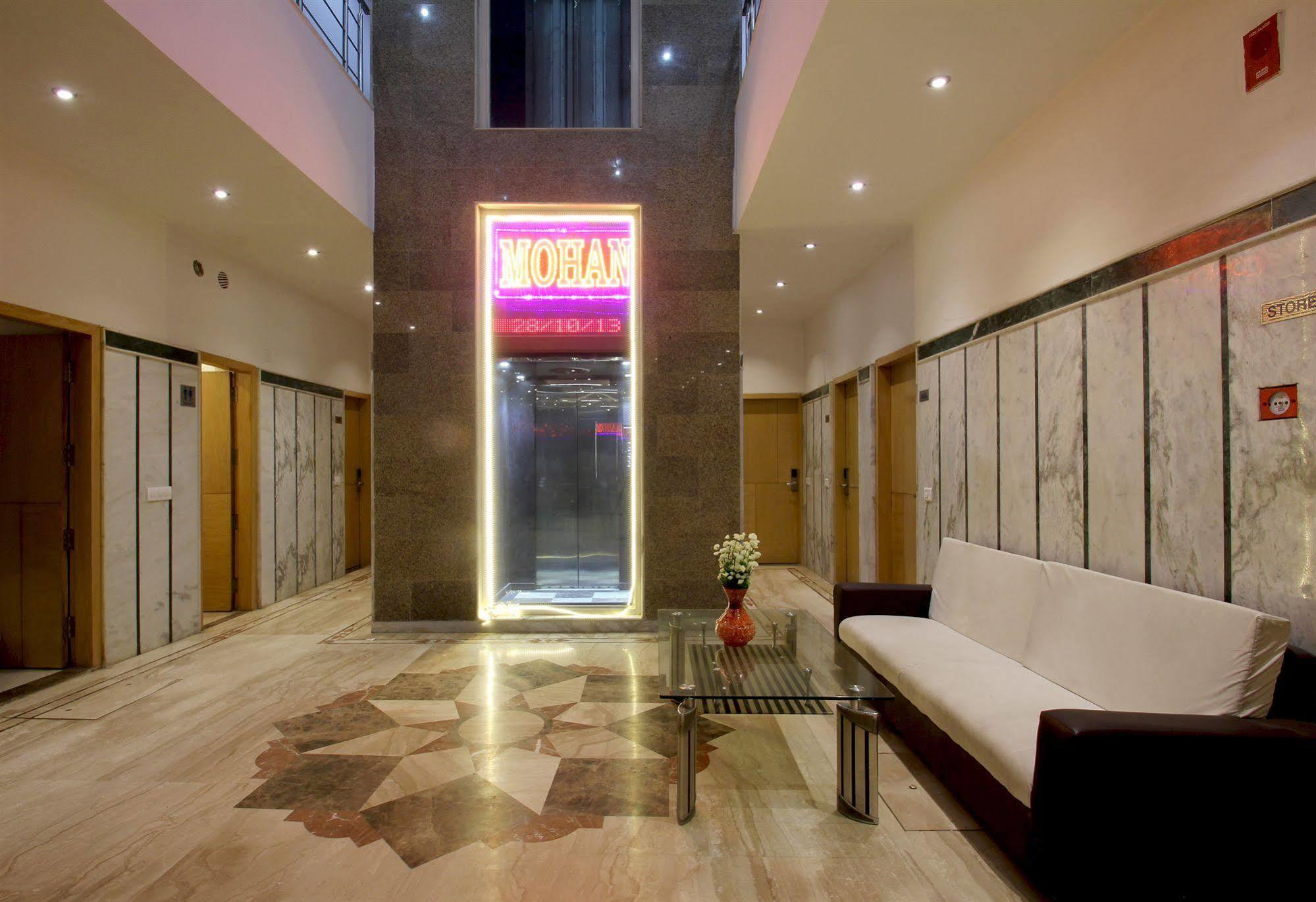Hotel Mohan International Nowe Delhi Zewnętrze zdjęcie