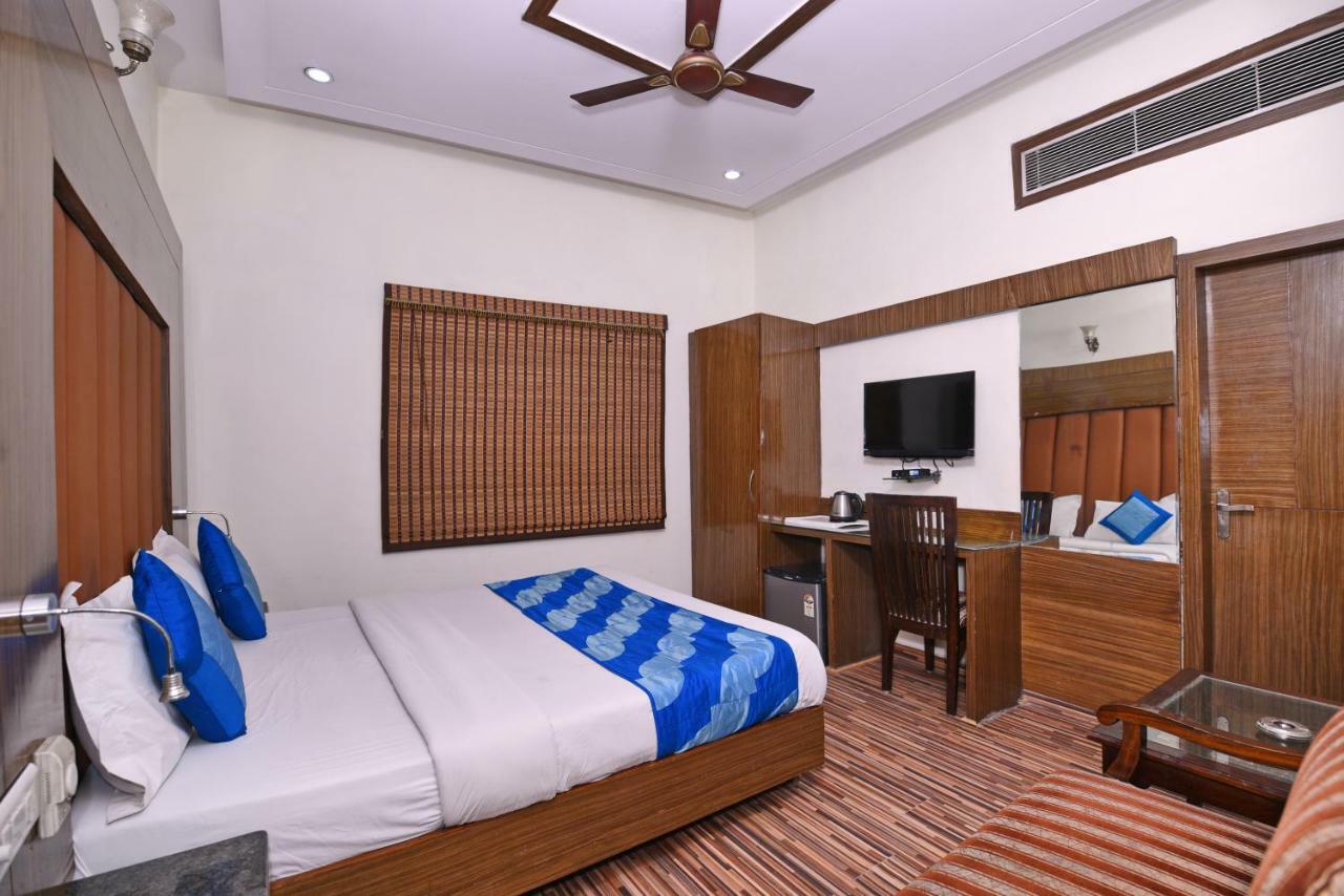 Hotel Mohan International Nowe Delhi Zewnętrze zdjęcie