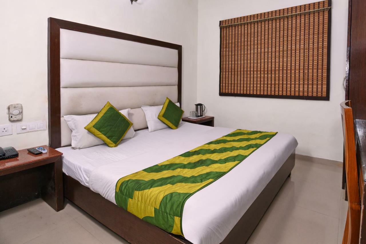 Hotel Mohan International Nowe Delhi Zewnętrze zdjęcie