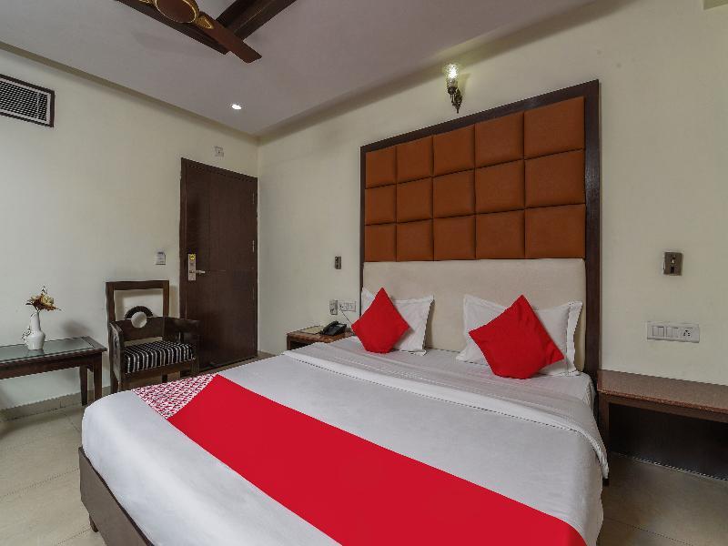 Hotel Mohan International Nowe Delhi Zewnętrze zdjęcie